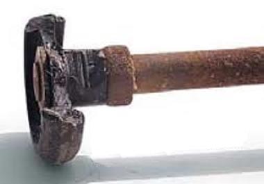 broken-garage-door-roller