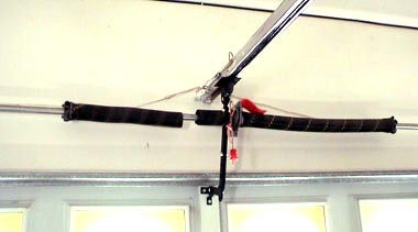 broken-garage-door-spring